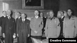 Lideri Velike Britanije, Francuske, Nemačke i Italije nakon potpisivanja Minhenskog sporazuma