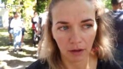 Жінка, що вийшла з ізолятора на Окрестіна, розповіла про умови утримання Жінка, що вийшла з ізолятора на Окрестіна, розповіла про умови утримання