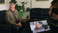 Ловре Пейкович під час спілкування з журналістами Радіо Свобода. Загреб, Хорватія.