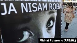 Prema statistici koju je objavilo Vijeće ministara BiH, 69 posto žrtava trgovine ljudima su djeca, a 17 posto žrtava je seksualno eksploatisano.