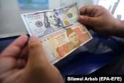 د پاکستان حکومت د کووېډ-۱۹ جهاني وبا اقتصادي اغېز کمولو لپاره بیړنۍ مرستې اعلان کړې او په بجټ کې یې هم پیسې بېلې کړې