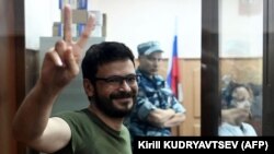 Російський політик Ілля Яшин під час судового процесу в Москві, 2022 рік