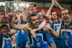 Кадр из фильма "Чемпионы"