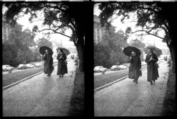 Багато файлів в архіві пов’язані з представниками церкви, як ось ці дві празькі сестри. Побожні християни становили для режиму загрозу