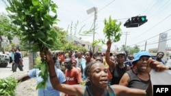 Порт-о-Пренс год назад.