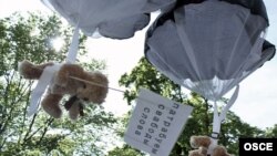 Плюшевые медведи десантировались в Белоруссии