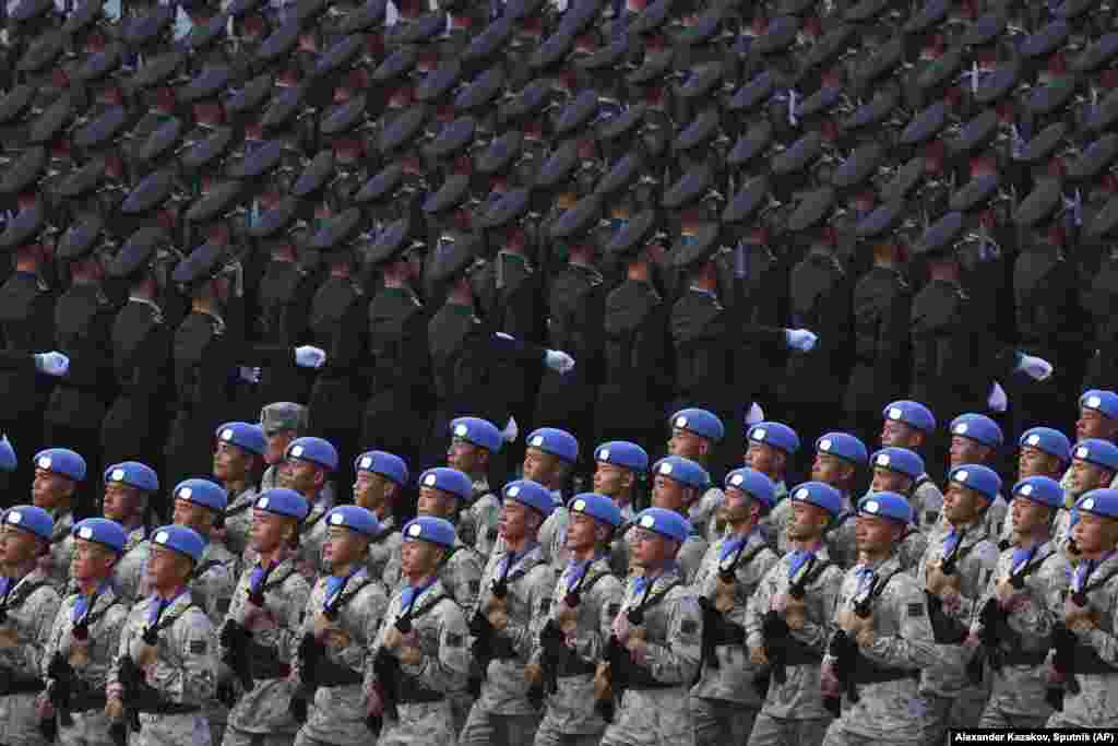 Kineski vojnici tokom parade.