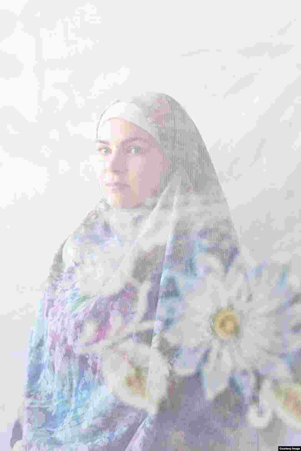 Ксения, 25 лет: "На Урале все запутано: в некоторых деревнях до сих пор спорят, татары они или башкиры. Я башкирка по маминой линии, а папа у меня русский"