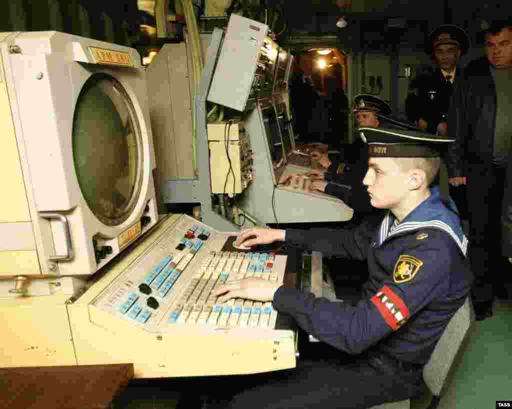 A radar operator aboard the Admiral Kuznetsov. Fully crewed, the vessel is home to 2,626 sailors and air crew.  No figures for crew ages are available for the Russian carrier, but the average age aboard a comparable U.S. Nimitz-class aircraft carrier is 19.  