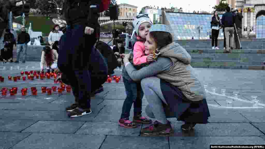 Из колонок в это время звучало стихотворение Лилии Буджуровой «Когда мы вернемся»