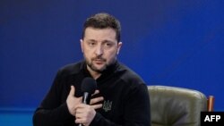 Ukrajinski predsjednik Volodimir Zelenski na pres-konferenciji u Kijevu, 23. februara 2025.