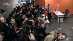 Саакашвілі видворили до Польщі: відео з аеропорту «Бориспіль» (відео) Саакашвілі видворили до Польщі: відео з аеропорту «Бориспіль» (відео)