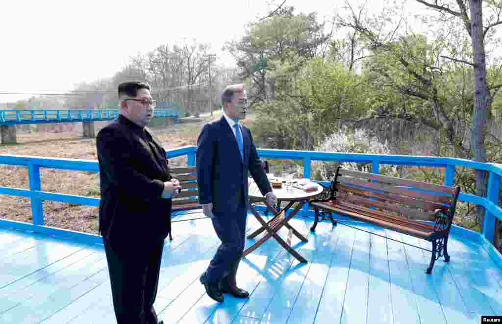 Передохнули на мосту…