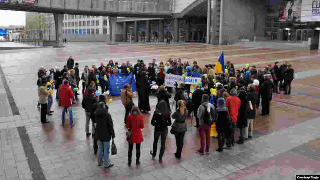 Євромайдан в Брюселі (Бельгія), 24 листопада 2013 року (фото flickr Euromaidan Brussels)