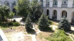 Гостинний двір продовжують руйнувати? Гостинний двір продовжують руйнувати?