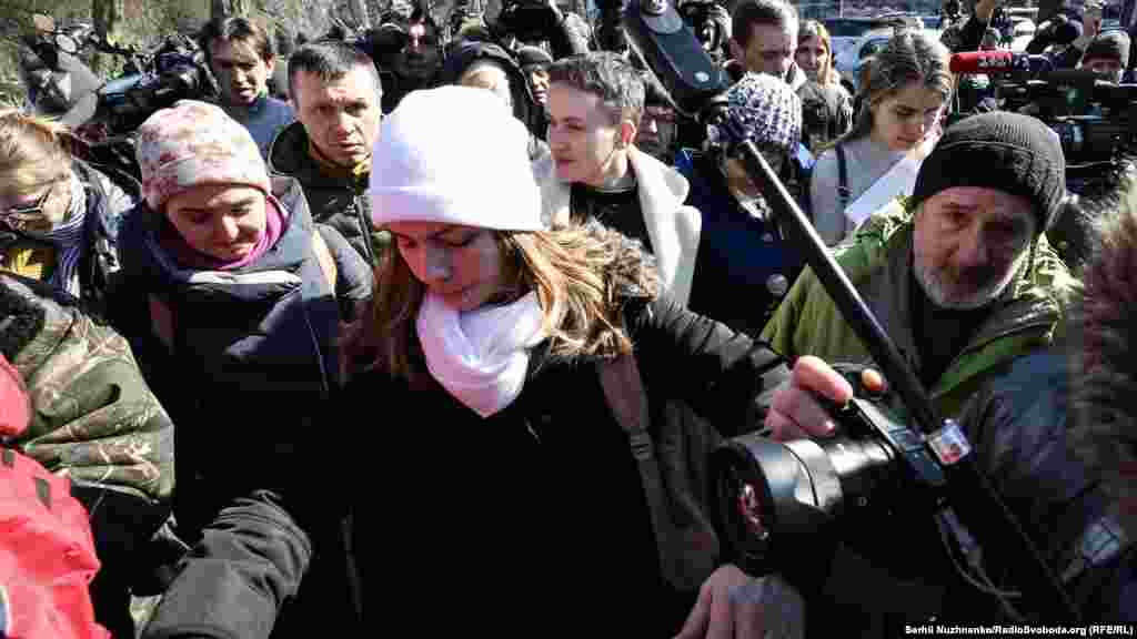 В целом, против ареста проголосовали 10 народных депутатов – это также Аркадий Корнацкий с БПП, его однопартиец Вадим Кривохатько и внефракционный Евгений Мураев