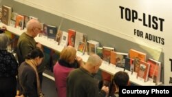 На ярмарке интеллектуальной литературы Non/Fiction