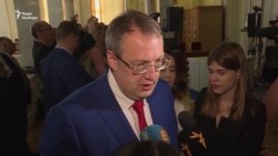 Опитування: народні депутати про виступ Порошенка в Раді – відео Опитування: народні депутати про виступ Порошенка в Раді – відео