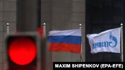 «Північний потік-2» передбачає будівництво двох ниток газопроводу загальною потужністю 55 мільярдів кубометрів газу на рік безпосередньо з Росії до Німеччини по дну Балтійського моря