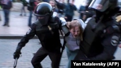 Задержание Дарьи Сосновской, 10 августа 2019 года