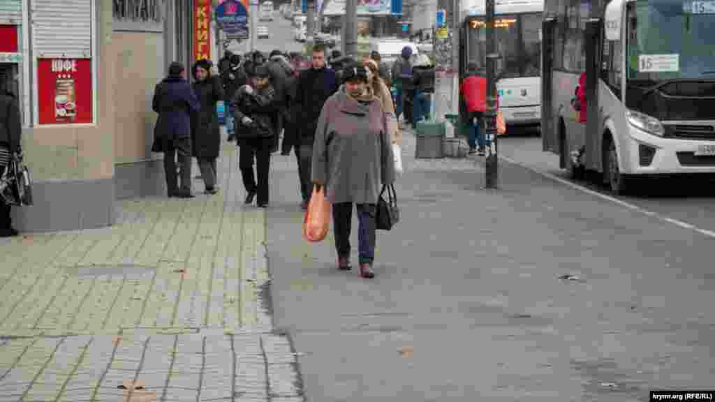 Некоторые горожане называют проделанную работу «халтурой»