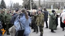 У Луганську проросійські сили висунули нові вимоги У Луганську проросійські сили висунули нові вимоги