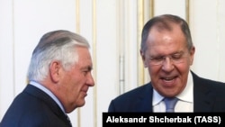 Rex Tillerson i Sergej Lavrov u Beču početkom decembra 2017.