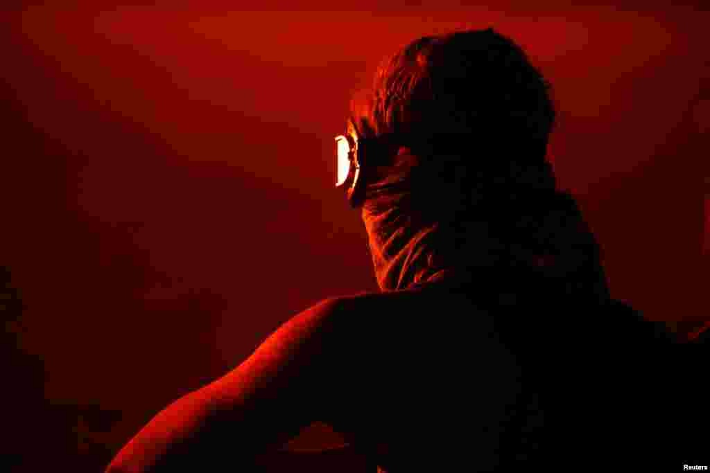 Зритель церемонии сжигания "Горящего человека". 2 сентября