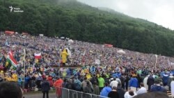 Папа Франциск відслужив месу для етнічної угорської меншини Румунії – відео Папа Франциск відслужив месу для етнічної угорської меншини Румунії – відео