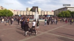 U Podgorici igračkama i šutnjom protiv pedofilije U Podgorici igračkama i šutnjom protiv pedofilije