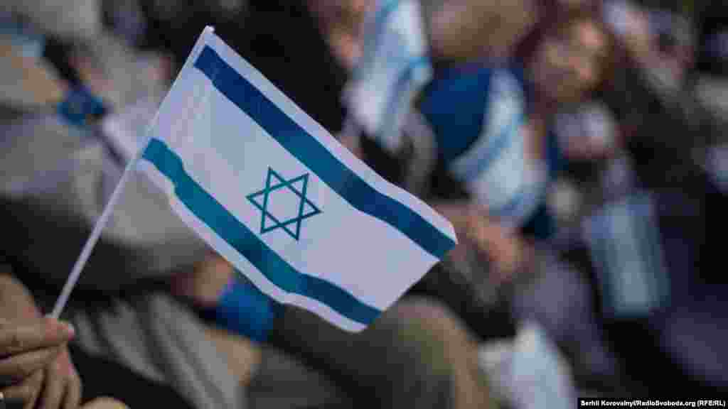 Також президент сказав, що саме словом «гармонія» лаконічно можна описати сучасні стосунки євреїв України з її іншими етносами, так само, як і відносини Української держави з Ізраїлем