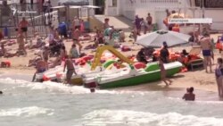 Евпатория курортная: есть ли туристы? (видео) Евпатория курортная: есть ли туристы? (видео)