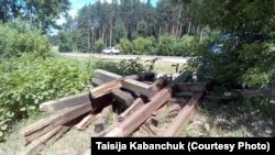 Знищені хрести у Курапатах, 13 червня 2018