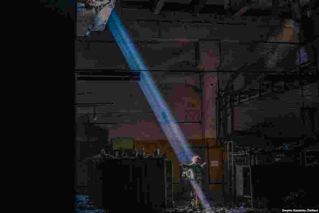 Военнослужащий ВСУ "Орест" на комбинате "Азовсталь" в Мариуполе, 7 мая 2022 года. 