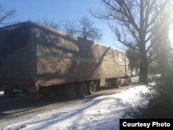 Фото автора. Караван з фур на трасі Донецьк–Луганськ