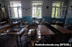 Клас 57-ї школи після обстрілу з установок «Град»