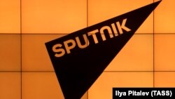 რუსეთის სახელმწიფოს მიერ შექმნილი პროპაგანდისტული მედიარესურსის, „სპუტნიკის“ ლოგო