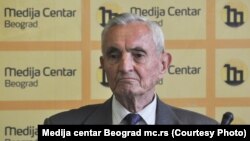 Nova državna uredba kojom se nalaže štednja javnim preduzećima je populistički potez koji neće dati rezultate, ocenjuje ekonomista Ljubomir Madžar (na fotografiji)