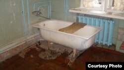 Ванна кімната в Козелецькому геріатричному відділенні (Чернігівська область)