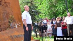 Архіне фото. Тодішній голова окупаційної адміністрації Луганська Маноліс Пілавов, червень 2015 року