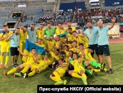 Дефлімпійська збірна України з футболу