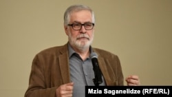 გია ნოდია, პოლიტოლოგი