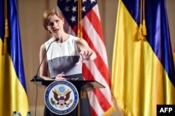 Постійний представник США в ООН Саманта Пауер під час звернення до українців. Київ, 11 червня 2015 року