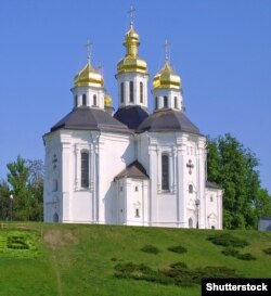 Катерининська церква (козацький кафедральний собор святої великомучениці Катерини УПЦ КП) в місті Чернігові. Пам'ятка архітектури національного значення. Яскравий зразок кам'яної української архітектури Лівобережжя XVII–XVIII століть. Зведена на кошти козаків, братів Лизогубів (Якова та Семена), за заповітом їхнього батька Чернігівського полковника Юхима Лизогуба