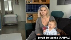 «Якщо порівняти із Німеччиною, там також роблять гексавакцину, але там якщо дитина не має щеплення – вас не візьмуть до державної школи. В Чехії на батьків тиснуть законом» – Медова