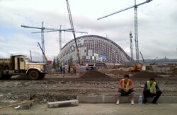 Будівництво будівлі парламенту в травні 2012 року