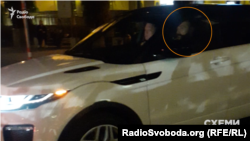 Суддя Артур Ємельянов за кермом «Рендж Ровера» у Відні