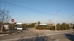 На цій ділянці структури Павла Лебедєва повинні були розбити сквер і побудувати громадську автостоянку