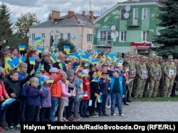 Школярі вітали бійців, Яворів, 1 жовтня 2019 року
