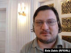 Tihomir Ponoš, novinar